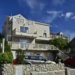 Dub Apartment