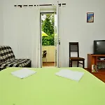 Dub Apartment