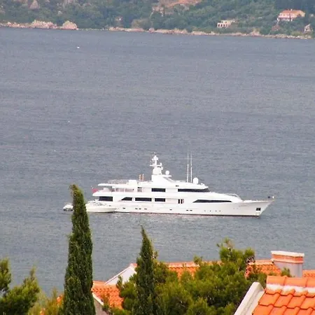 Dub Lägenhet Cavtat