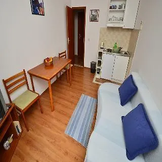 达布公寓 * 察夫塔特